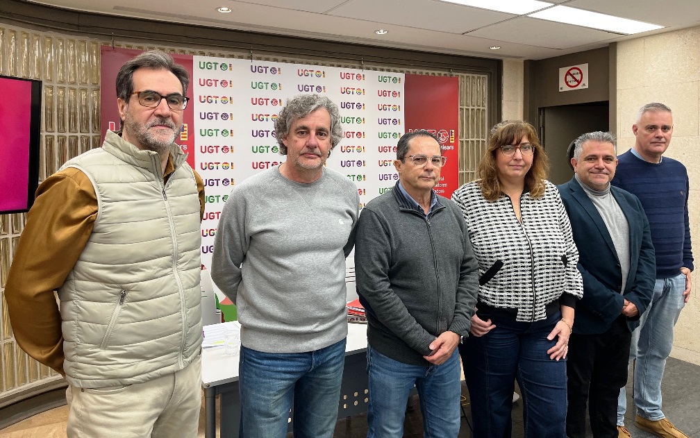 Representantes sindicales de UGT Servicios Públicos